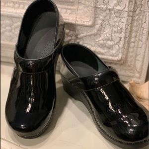 Black patent leather Sanita clogs size 38